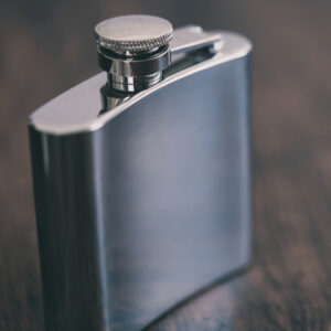 pläsku roostevabast terasest